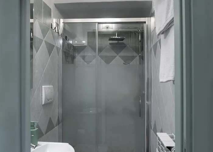 The Optimist's House דירה