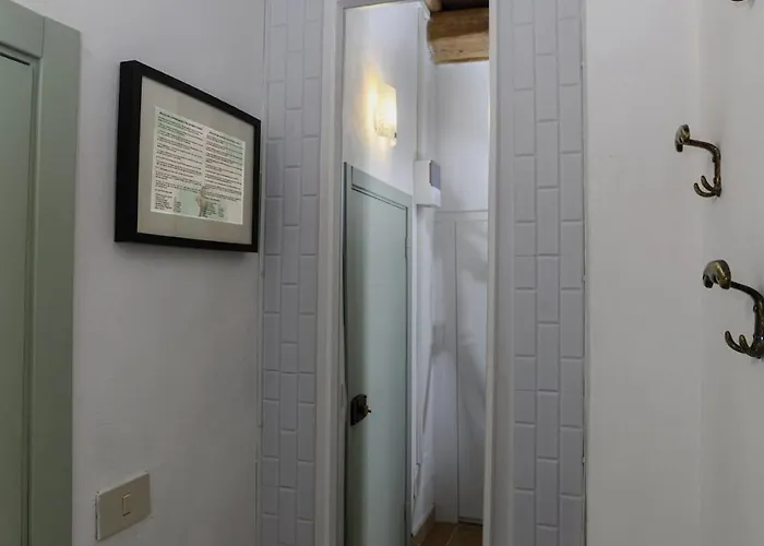The Optimist's House דירה